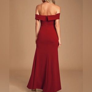 Song of Love Wine Red Off-the-Shoulder Maxi Dress size large.